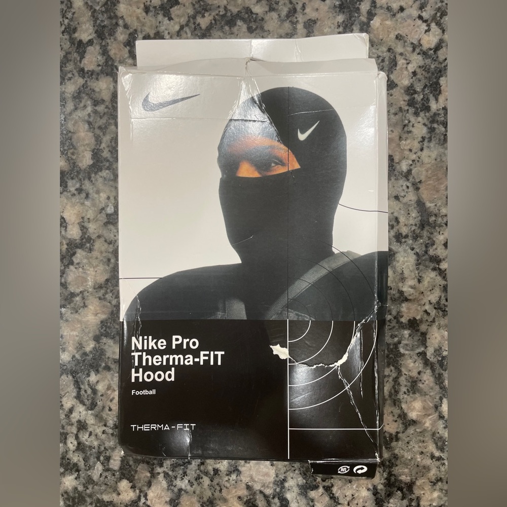 Nike Pro Black Therma-FIT Football Hood